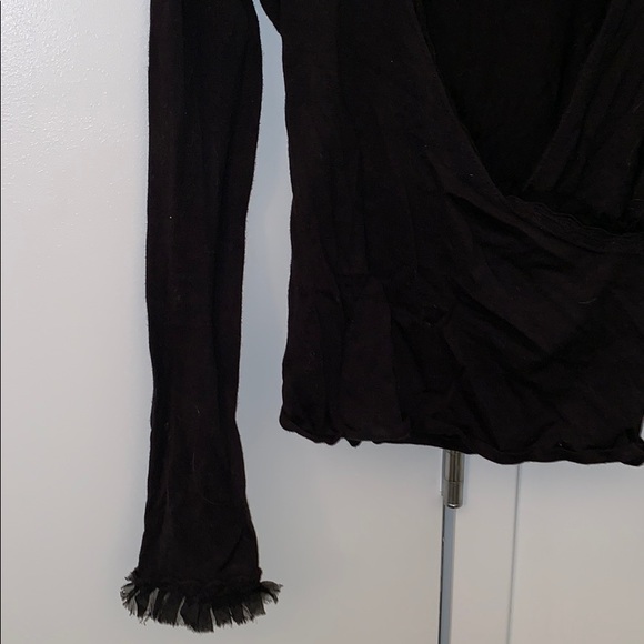TAHARI BLACK WRAP TOP WITH RUFFLE SIZE P - Picture 2 of 4